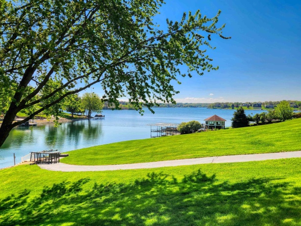 28-29 Southview, LAKE CARROLL, Illinois 61046, 5 Bedrooms Bedrooms, ,3 BathroomsBathrooms,House,For Sale,Southview,202500893