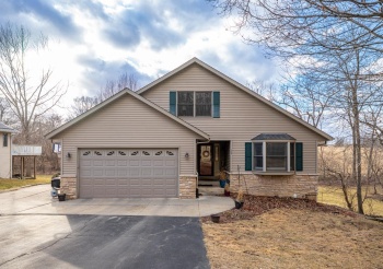 362 Corkhill, LAKE SUMMERSET, Illinois 61019, 6 Bedrooms Bedrooms, ,4 BathroomsBathrooms,House,For Sale,Corkhill,202500910