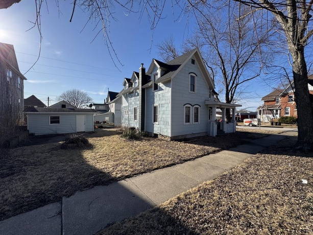 625 3rd, SAVANNA, Illinois 61074, 3 Bedrooms Bedrooms, ,1 BathroomBathrooms,House,For Sale,3rd,202501041