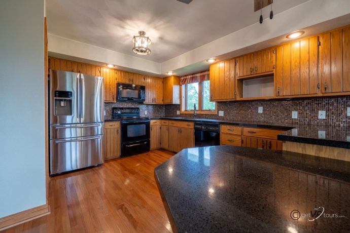 3012 Golf, STOCKTON, Illinois 61085, 3 Bedrooms Bedrooms, ,3 BathroomsBathrooms,House,For Sale,Golf,202501055