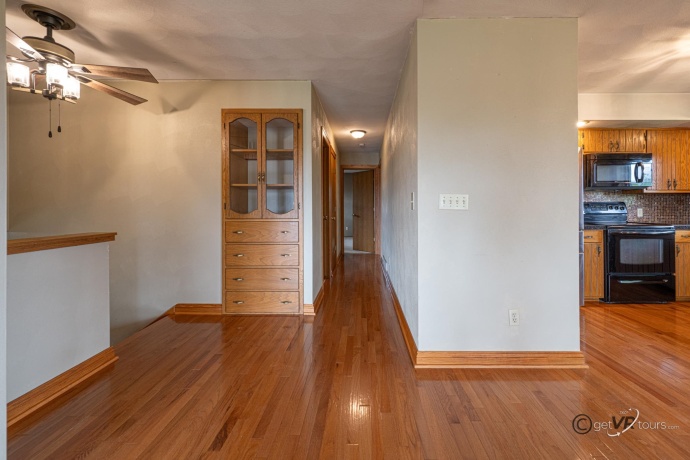 3012 Golf, STOCKTON, Illinois 61085, 3 Bedrooms Bedrooms, ,3 BathroomsBathrooms,House,For Sale,Golf,202501055