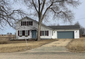 2077 Browns Mill Road, FREEPORT, Illinois 61032, 3 Bedrooms Bedrooms, ,2 BathroomsBathrooms,House,For Sale,Browns Mill Road,202501183