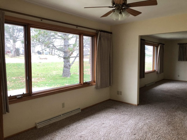 5543 US RTE 20 W, FREEPORT, Illinois 61032, 3 Bedrooms Bedrooms, ,2 BathroomsBathrooms,House,For Sale,US RTE 20 W,202501223
