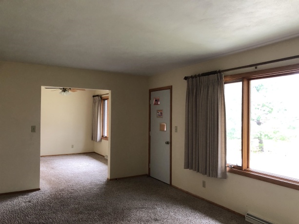 5543 US RTE 20 W, FREEPORT, Illinois 61032, 3 Bedrooms Bedrooms, ,2 BathroomsBathrooms,House,For Sale,US RTE 20 W,202501223