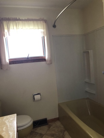 5543 US RTE 20 W, FREEPORT, Illinois 61032, 3 Bedrooms Bedrooms, ,2 BathroomsBathrooms,House,For Sale,US RTE 20 W,202501223