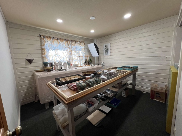 5140 Highway 20 West, GALENA, Illinois 61036, 3 Bedrooms Bedrooms, ,3 BathroomsBathrooms,House,For Sale,Highway 20 West,202501397