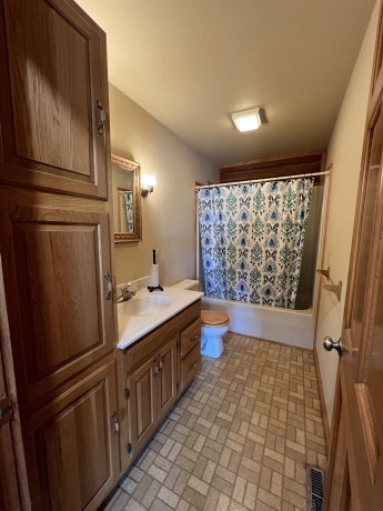 5140 Highway 20 West, GALENA, Illinois 61036, 3 Bedrooms Bedrooms, ,3 BathroomsBathrooms,House,For Sale,Highway 20 West,202501397