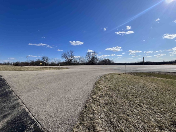 5140 Highway 20 West, GALENA, Illinois 61036, 3 Bedrooms Bedrooms, ,3 BathroomsBathrooms,House,For Sale,Highway 20 West,202501397