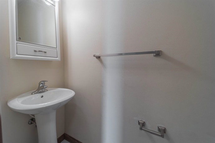 602 Kiwanis, FREEPORT, Illinois 61032, 2 Bedrooms Bedrooms, ,1 BathroomBathrooms,Condominium,For Sale,Kiwanis,202501467