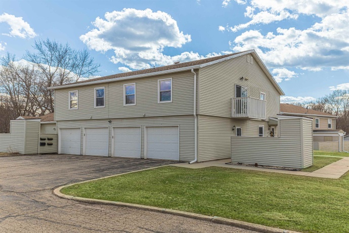 602 Kiwanis, FREEPORT, Illinois 61032, 2 Bedrooms Bedrooms, ,1 BathroomBathrooms,Condominium,For Sale,Kiwanis,202501467