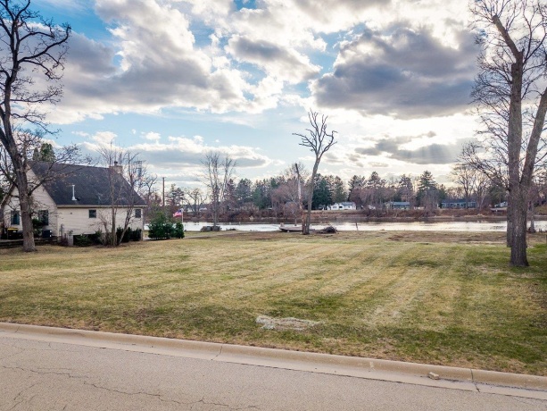 99xx Queen Oaks, MACHESNEY PARK, Illinois 61115, ,Land,For Sale,Queen Oaks,202501518