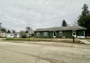 701 Jefferson, MOUNT CARROLL, Illinois 61053, 3 Bedrooms Bedrooms, ,1 BathroomBathrooms,House,For Sale,Jefferson,202501631