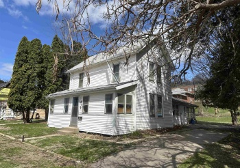 832 BOWEN, SAVANNA, Illinois 61074, 3 Bedrooms Bedrooms, ,1 BathroomBathrooms,House,For Sale,BOWEN,202501654