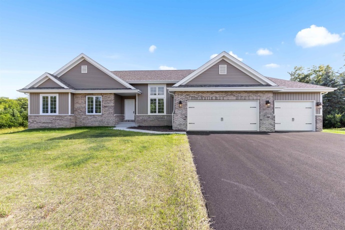 7743 Cherry Hill, CHERRY VALLEY, Illinois 61016, 3 Bedrooms Bedrooms, ,2 BathroomsBathrooms,House,For Sale,Cherry Hill,202501666