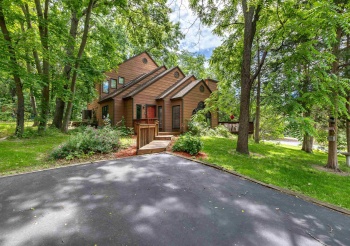2 Canterbury, GALENA, Illinois 61036, 4 Bedrooms Bedrooms, ,4 BathroomsBathrooms,House,For Sale,Canterbury,202501686
