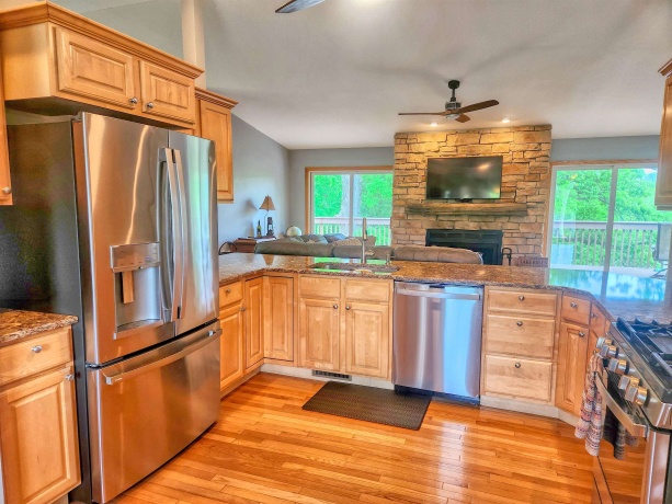 21-50 Marina, LAKE CARROLL, Illinois 61046, 5 Bedrooms Bedrooms, ,4 BathroomsBathrooms,House,For Sale,Marina,202501718