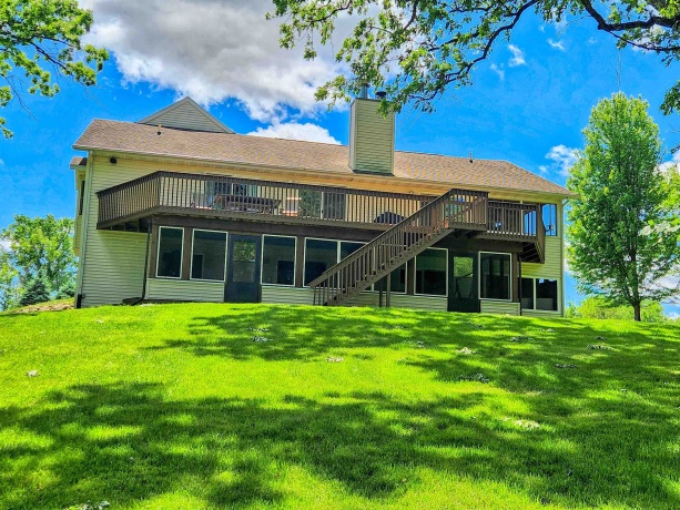 21-50 Marina, LAKE CARROLL, Illinois 61046, 5 Bedrooms Bedrooms, ,4 BathroomsBathrooms,House,For Sale,Marina,202501718
