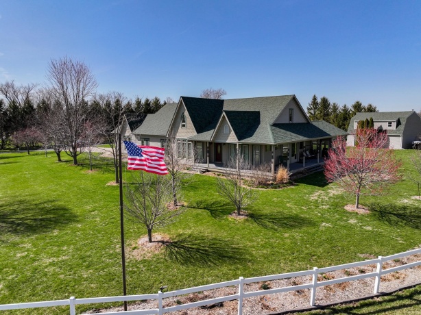 3402 Paw Paw, PAW PAW, Illinois 61353, 4 Bedrooms Bedrooms, ,3 BathroomsBathrooms,House,For Sale,Paw Paw,202501781