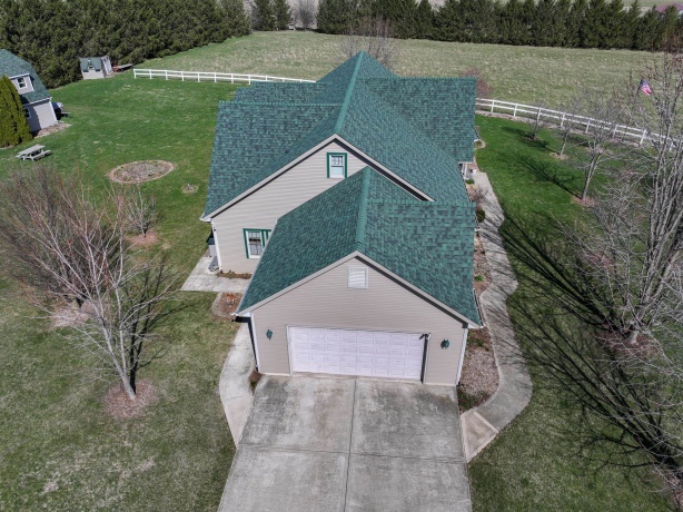 3402 Paw Paw, PAW PAW, Illinois 61353, 4 Bedrooms Bedrooms, ,3 BathroomsBathrooms,House,For Sale,Paw Paw,202501781