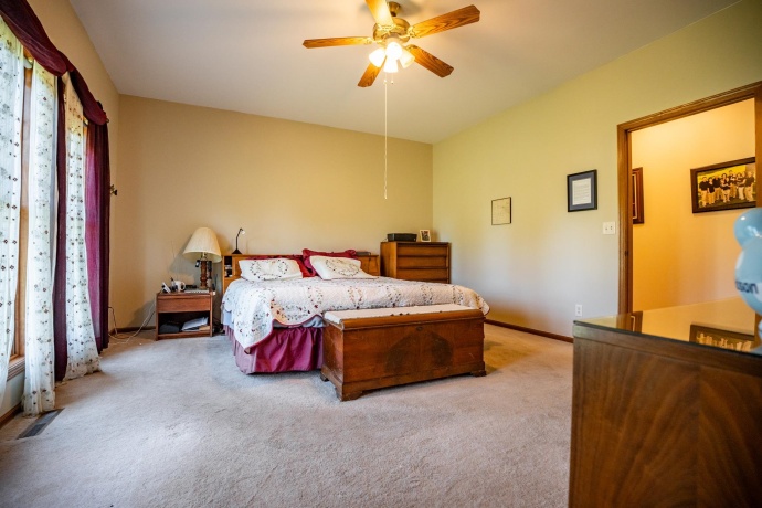 3402 Paw Paw, PAW PAW, Illinois 61353, 4 Bedrooms Bedrooms, ,3 BathroomsBathrooms,House,For Sale,Paw Paw,202501781