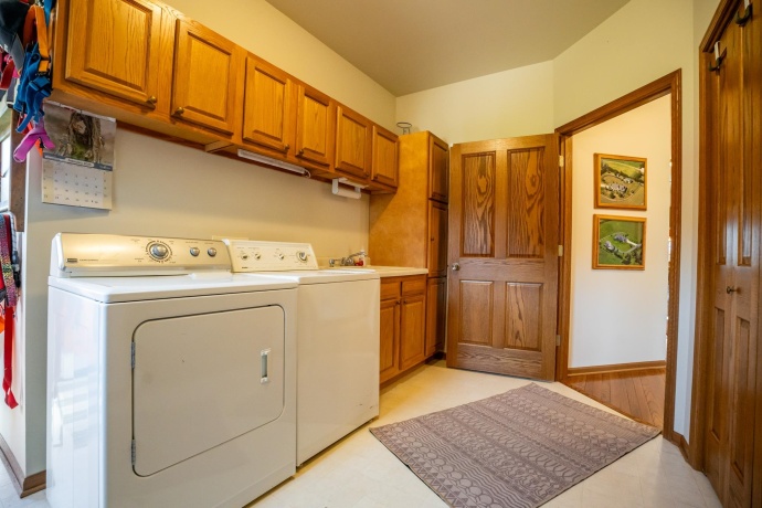 3402 Paw Paw, PAW PAW, Illinois 61353, 4 Bedrooms Bedrooms, ,3 BathroomsBathrooms,House,For Sale,Paw Paw,202501781