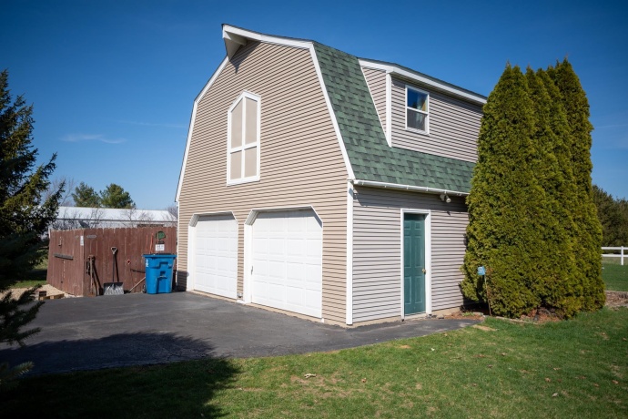 3402 Paw Paw, PAW PAW, Illinois 61353, 4 Bedrooms Bedrooms, ,3 BathroomsBathrooms,House,For Sale,Paw Paw,202501781