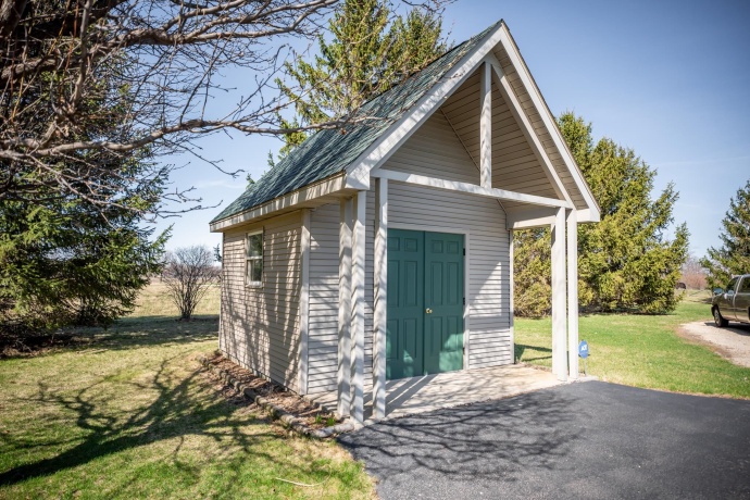 3402 Paw Paw, PAW PAW, Illinois 61353, 4 Bedrooms Bedrooms, ,3 BathroomsBathrooms,House,For Sale,Paw Paw,202501781