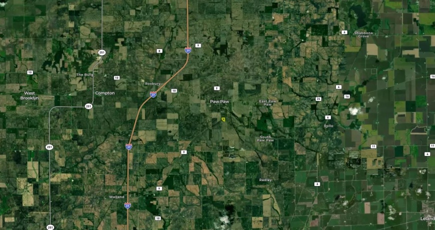 3402 Paw Paw, PAW PAW, Illinois 61353, 4 Bedrooms Bedrooms, ,3 BathroomsBathrooms,House,For Sale,Paw Paw,202501781