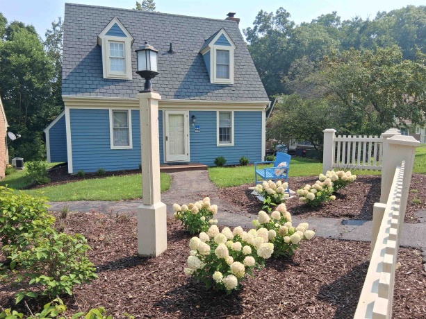 6 Settler, GALENA, Illinois 61036, 2 Bedrooms Bedrooms, ,2 BathroomsBathrooms,Condominium,For Sale,Settler,202501813