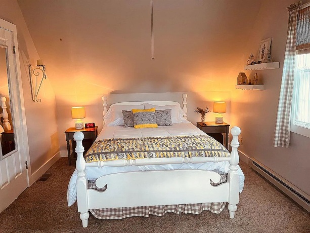 6 Settler, GALENA, Illinois 61036, 2 Bedrooms Bedrooms, ,2 BathroomsBathrooms,Condominium,For Sale,Settler,202501813