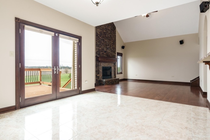 9259 Hayrack, STILLMAN VALLEY, Illinois 61084, 6 Bedrooms Bedrooms, ,4 BathroomsBathrooms,House,For Sale,Hayrack,202501833