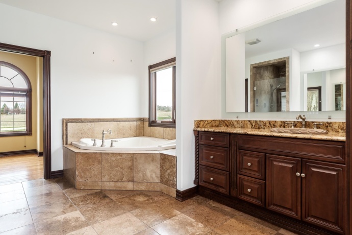 9259 Hayrack, STILLMAN VALLEY, Illinois 61084, 6 Bedrooms Bedrooms, ,4 BathroomsBathrooms,House,For Sale,Hayrack,202501833