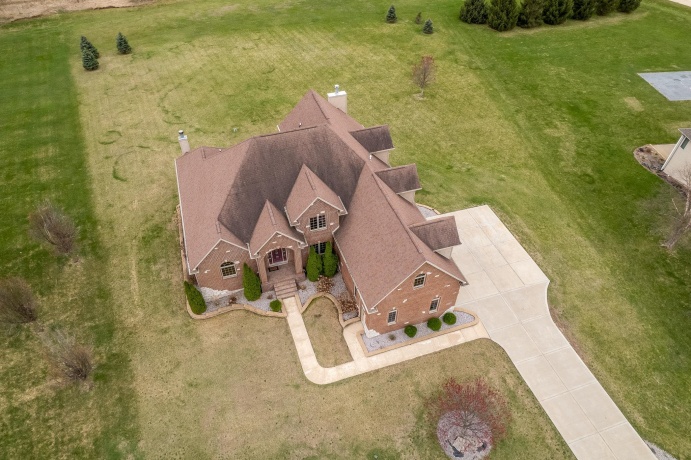 9259 Hayrack, STILLMAN VALLEY, Illinois 61084, 6 Bedrooms Bedrooms, ,4 BathroomsBathrooms,House,For Sale,Hayrack,202501833