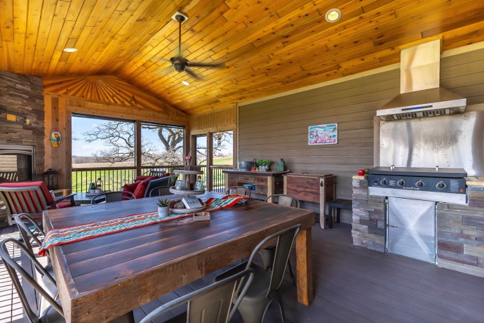 2968 Curtiss, STOCKTON, Illinois 61085, 5 Bedrooms Bedrooms, ,3 BathroomsBathrooms,House,For Sale,Curtiss,202501839