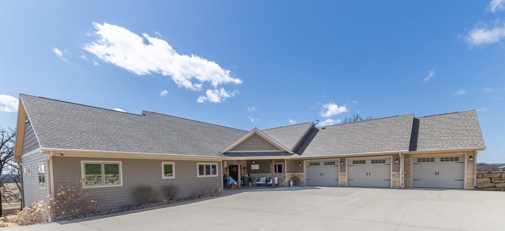 2968 Curtiss, STOCKTON, Illinois 61085, 5 Bedrooms Bedrooms, ,3 BathroomsBathrooms,House,For Sale,Curtiss,202501839