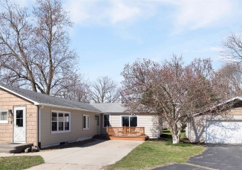 211 Washington, PECATONICA, Illinois 61063, 3 Bedrooms Bedrooms, ,1 BathroomBathrooms,House,For Sale,Washington,202501897