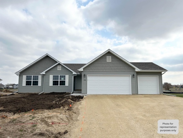 201 AUTUMNWOOD, DAVIS JUNCTION, Illinois 61020, 3 Bedrooms Bedrooms, ,2 BathroomsBathrooms,House,For Sale,AUTUMNWOOD,202501924