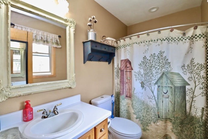 4829 Pine Al, MACHESNEY PARK, Illinois 61115, 4 Bedrooms Bedrooms, ,2 BathroomsBathrooms,House,For Sale,Pine Al,202502009