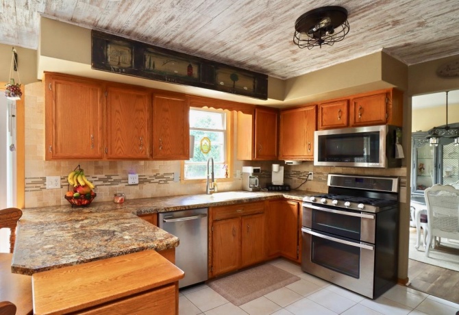 4829 Pine Al, MACHESNEY PARK, Illinois 61115, 4 Bedrooms Bedrooms, ,2 BathroomsBathrooms,House,For Sale,Pine Al,202502009