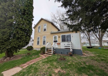 821 Chippewa, FREEPORT, Illinois 61032, 3 Bedrooms Bedrooms, ,1 BathroomBathrooms,House,For Sale,Chippewa,202502054