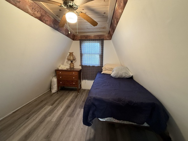 10 Galena Oak, ELIZABETH, Illinois 61028, 2 Bedrooms Bedrooms, ,1 BathroomBathrooms,House,For Sale,Galena Oak,202502116