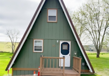 10 Galena Oak, ELIZABETH, Illinois 61028, 2 Bedrooms Bedrooms, ,1 BathroomBathrooms,House,For Sale,Galena Oak,202502116