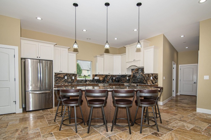 1735 Creek Wood, DUBUQUE, Iowa 52003, 5 Bedrooms Bedrooms, ,5 BathroomsBathrooms,House,For Sale,Creek Wood,202502159