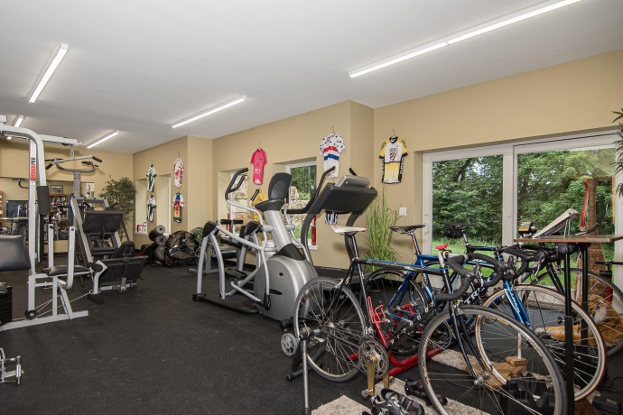 1735 Creek Wood, DUBUQUE, Iowa 52003, 5 Bedrooms Bedrooms, ,5 BathroomsBathrooms,House,For Sale,Creek Wood,202502159