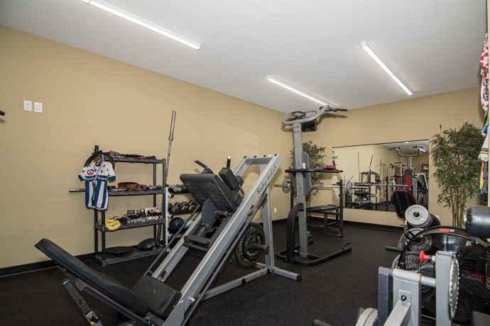 1735 Creek Wood, DUBUQUE, Iowa 52003, 5 Bedrooms Bedrooms, ,5 BathroomsBathrooms,House,For Sale,Creek Wood,202502159