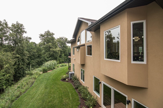 1735 Creek Wood, DUBUQUE, Iowa 52003, 5 Bedrooms Bedrooms, ,5 BathroomsBathrooms,House,For Sale,Creek Wood,202502159