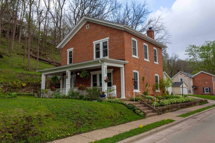 502 Dewey, GALENA, Illinois 61036, 3 Bedrooms Bedrooms, ,1 BathroomBathrooms,House,For Sale,Dewey,202502204