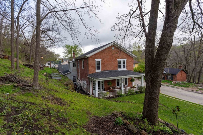 502 Dewey, GALENA, Illinois 61036, 3 Bedrooms Bedrooms, ,1 BathroomBathrooms,House,For Sale,Dewey,202502204