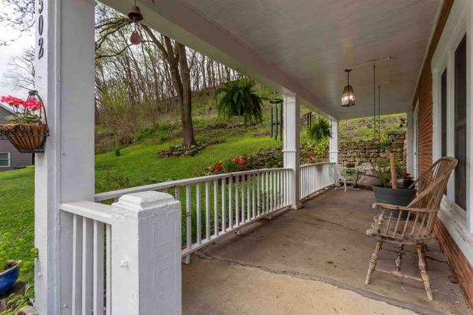 502 Dewey, GALENA, Illinois 61036, 3 Bedrooms Bedrooms, ,1 BathroomBathrooms,House,For Sale,Dewey,202502204