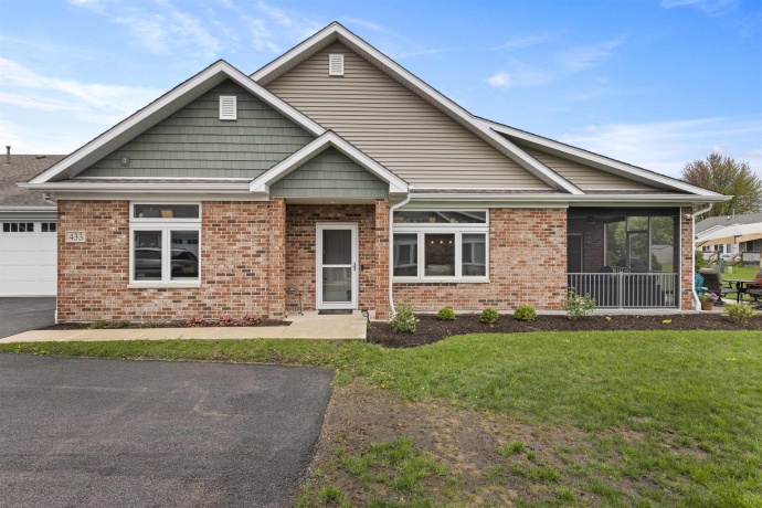 433 Stearn, GENOA, Illinois 60135, 2 Bedrooms Bedrooms, ,2 BathroomsBathrooms,Condominium,For Sale,Stearn,202502219
